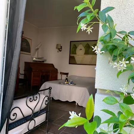 Bed and breakfast I Pavoni Lake & Luxury *
